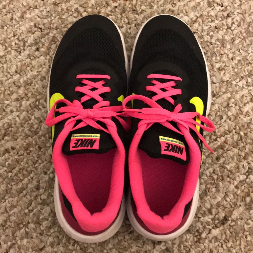 Nike Flex Experience RN 4